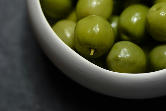 La Historia del Aceite de Oliva en la Gastronomía Mediterránea